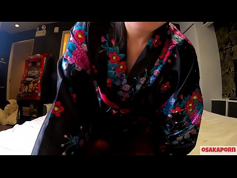 ❤️ Keçika ciwan a cosplay ji seksê hez dike ku bi orgazmê bi şûjinek di hespêk û blowjob de. Keçika Asyayî ya bi pisîka porî û bi cil û bergên kevneşopî yên Japonî di vîdyoya amator de ku masturbasyona bi pêlîstokên qijikê nîşan dide. Sakura 3 OSAKAPORN. ❤️ Vîdyoyê qijkî li me ku.hentaisun.ru ﹏